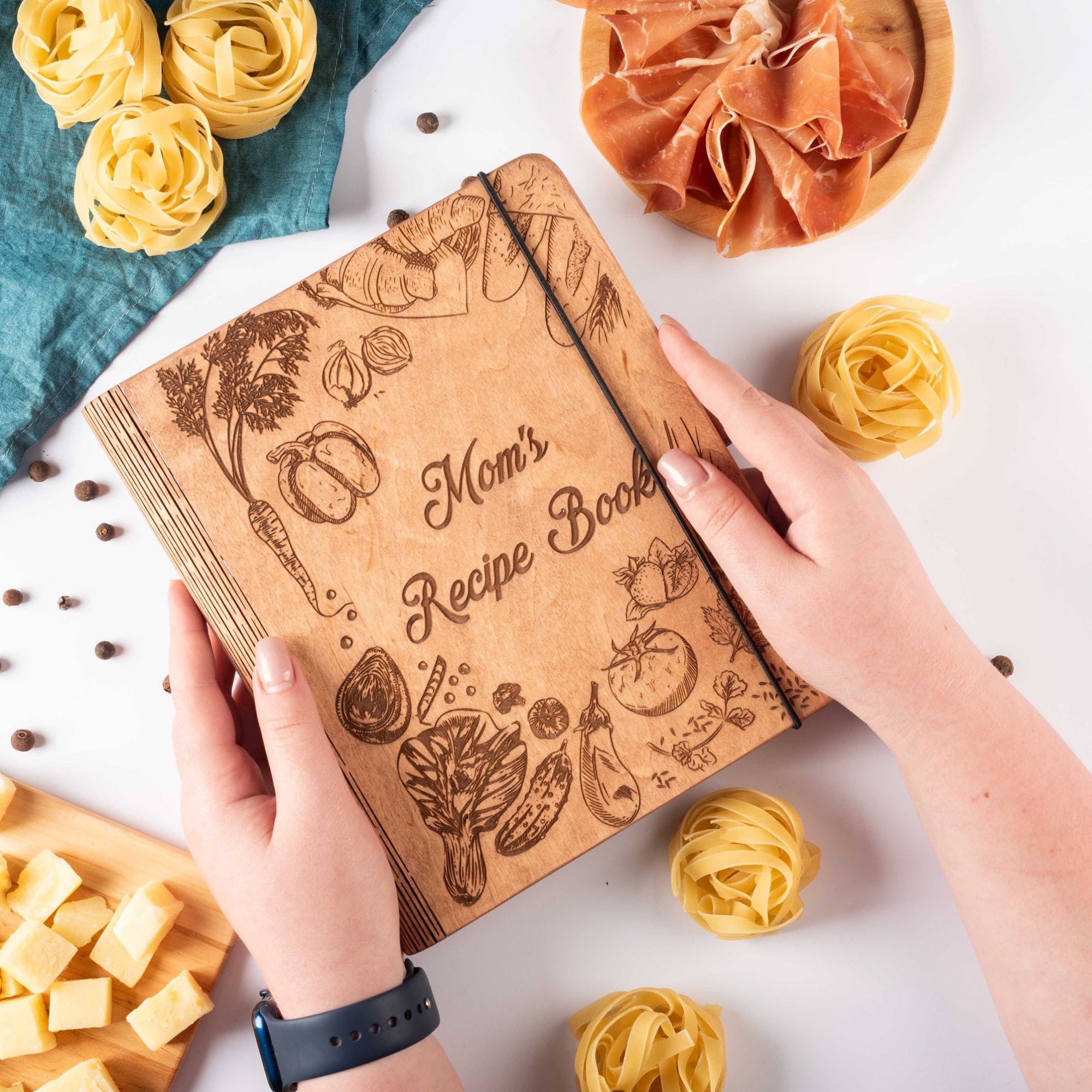 Wooden Recipe Book – Peppers Theme